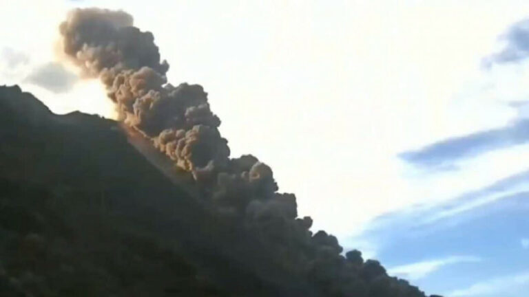 Stromboli: paura per nuova eruzione del vulcano