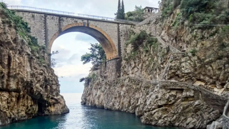 Costiera Amalfitana: turista muore a Furore inghiottita dalle onde