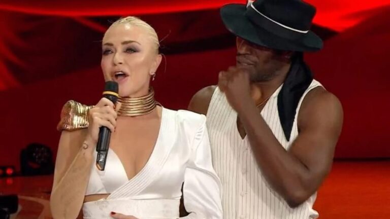 Paola Barale sull’ex marito Gianni Sperti “Mi ammoscia!”