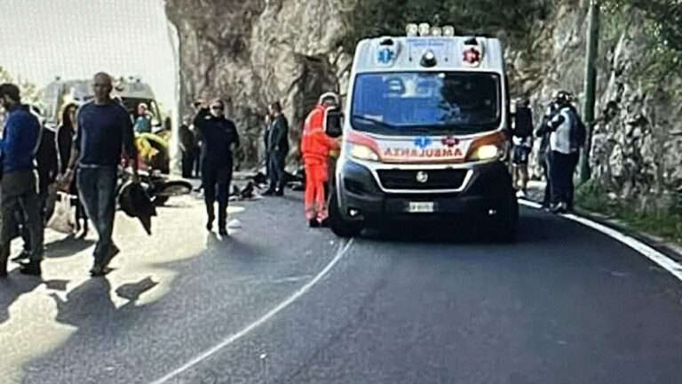 Praiano: Massimo De Rosa muore nello scontro moto-scooter