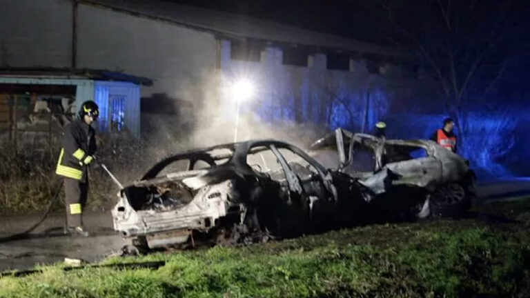 Romentino: auto prendo fuoco dopo schianto: 1 morto