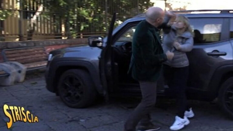 Striscia la Notizia, Luca Abete picchiato a Napoli