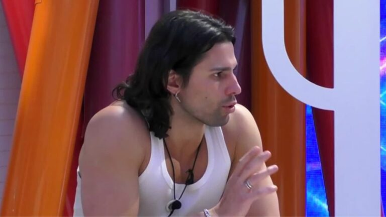 Grande Fratello vip, news ultima ora: Luca Onestini esplode