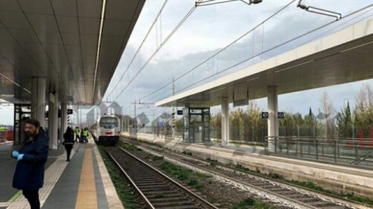 Latina: 38enne si suicida lanciandosi contro il treno