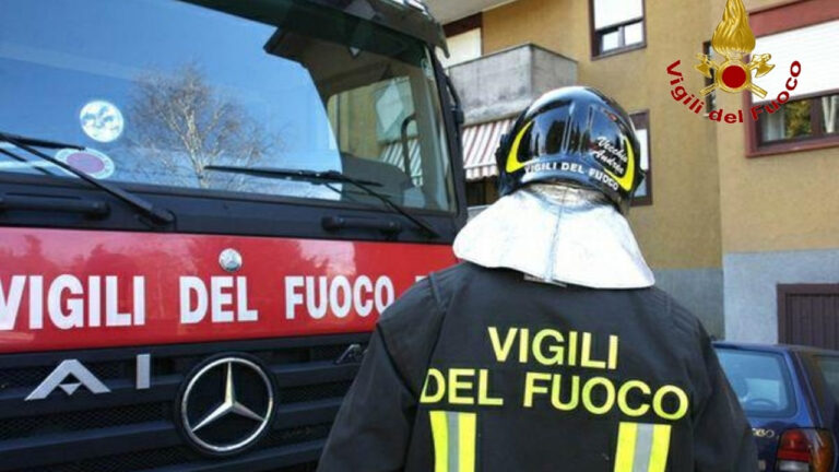 Padova: scoppia incendio nel condominio. Muore una donna