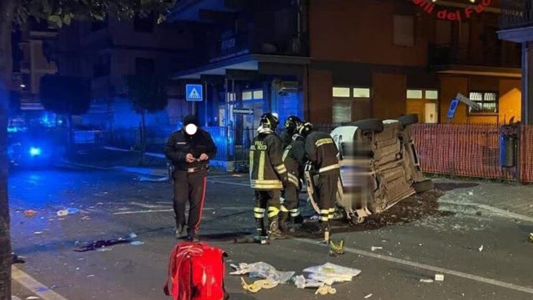 Carneficina a Roma nella notte: morti 5 ragazzi in incidente stradale