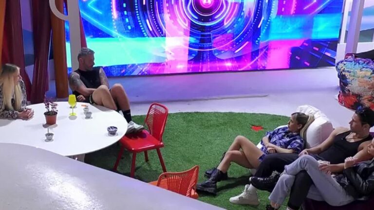 Gf Vip Tavassi e Oriana contro Nikita Pelizon