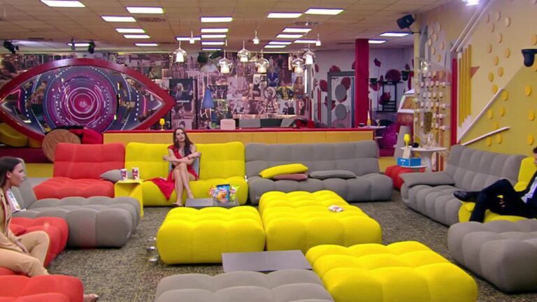 Gf Vip nella notte Donnamaria vuota il sacco su Nicole Murgia