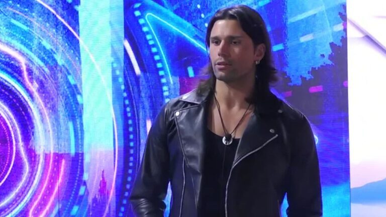 Gf Vip Luca Onestini al veleno su Martina
