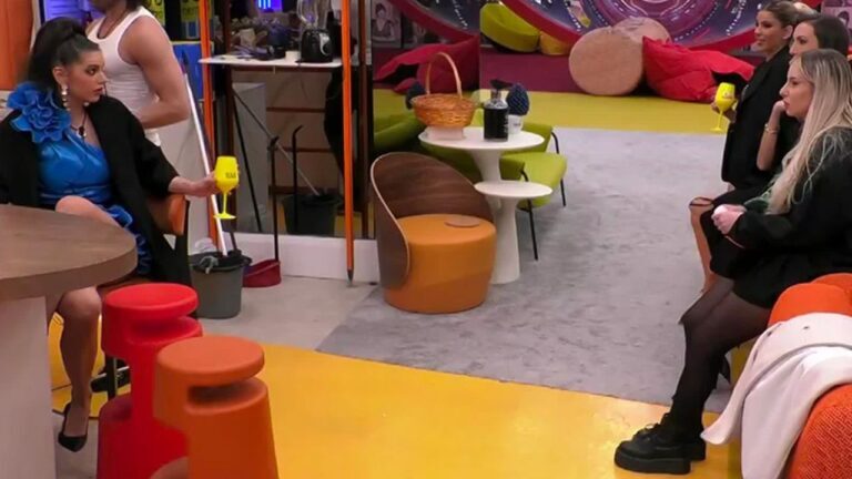 Gf Vip Antonella Fiordelisi contro Oriana, Giaele e Micol