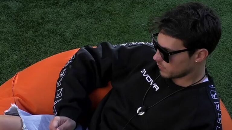 Gf Vip, Daniele Dal Moro urla disumane: “In ambulanza…”