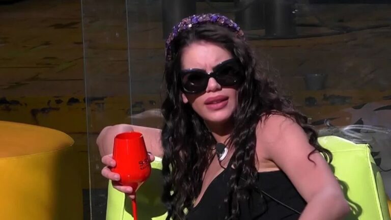 Gf Vip 7 Antonella sclera: “Porta rispetto”