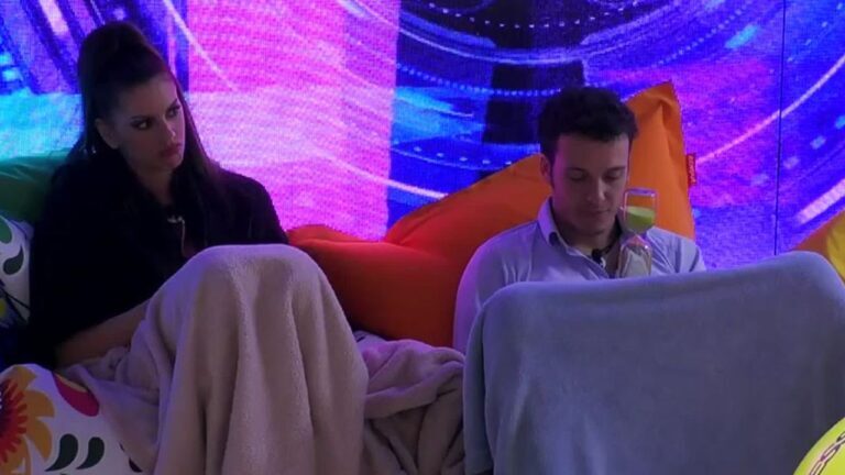 Gf Vip Antonella cerca di chiarire con Edoardo