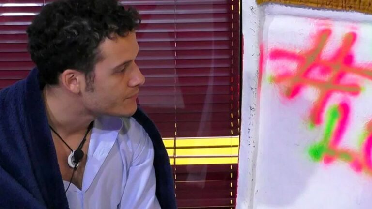 Grande Fratello Vip, Donnamaria difende Antonella con Tavassi e Micol