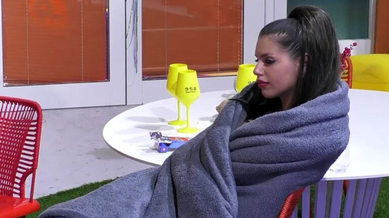 Gf Vip 7, Antonella cerca di chiarire con Edoardo