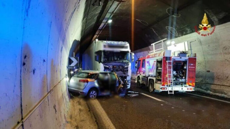 Incidente stradale a Grottammare, morto Andrea Silvestrone e 2 bambini