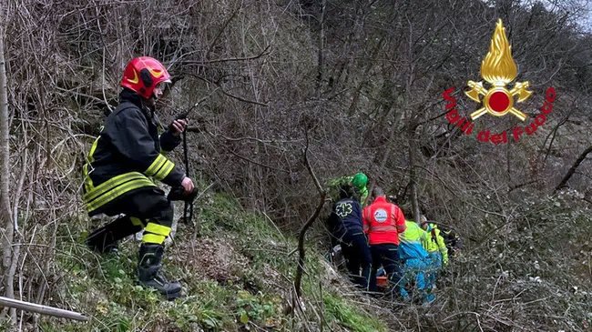 Dramma: Lorenzo Naldoni cade nel burrone per 25 metri e muore