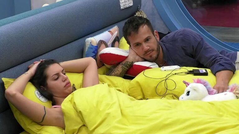 Gf Vip Antonella si confronta con il resto del gruppo