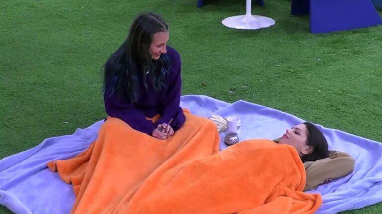 Gf Vip Nikita Pelizon consola Antonella