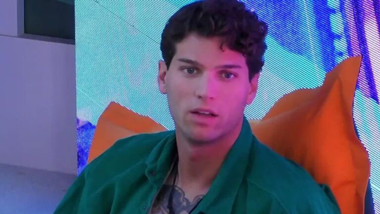 Gf Vip Andrea Maestrelli si confida con Luca Onestini