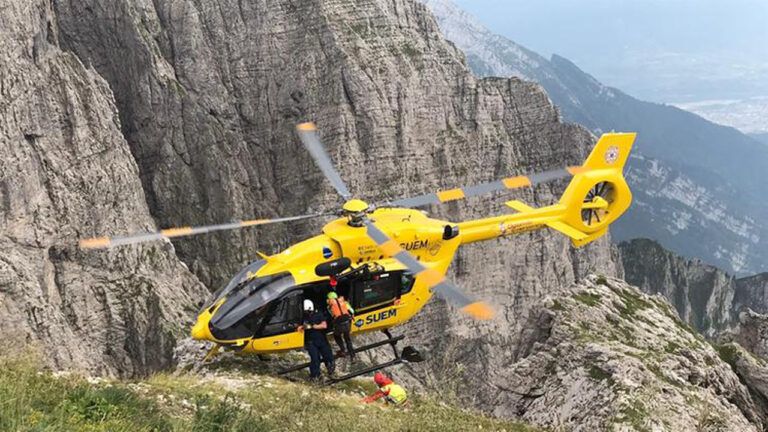 Piccole Dolomiti: giovane morto cadendo in un canalone