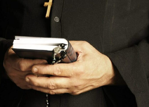 Don Gianfranco Roncone, ex parroco di Presenzano, assolto per abusi sessuali su minore