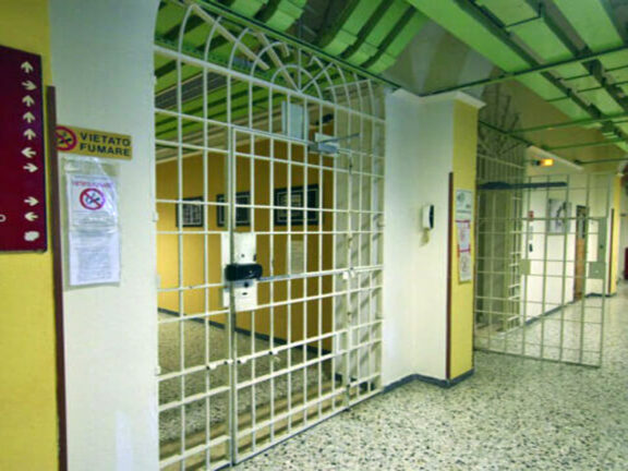 Torino, detenuto di 27 anni si suicida in carcere