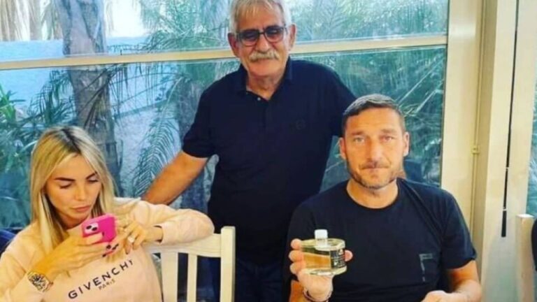 Francesco Totti si vendica di Ilary Blasi con una foto