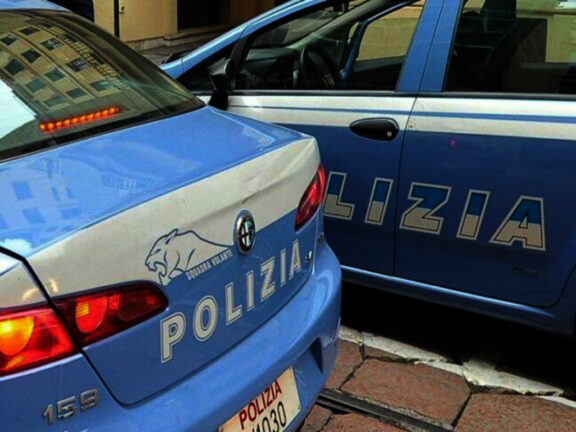 Milano: 69enne ucciso a coltellate. E’ caccia all’assassino