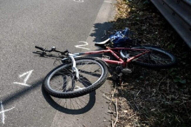 Bergamo: ciclista 44enne muore sotto un camion