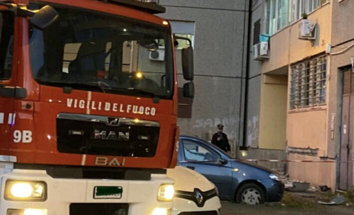 Pomigliano d’Arco: attentato alle palazzine, esplode bomba