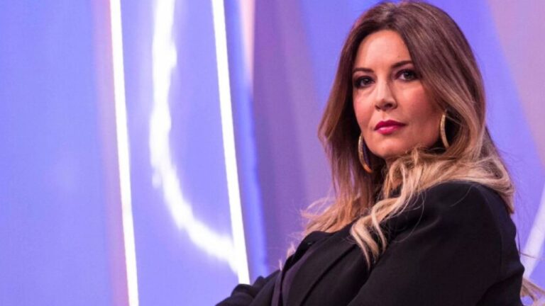 Selvaggia Lucarelli si scaglia contro Bonolis e Bruganelli