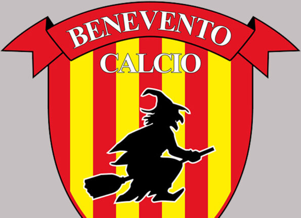 Agguato al pullman del Benevento calcio in autostrada