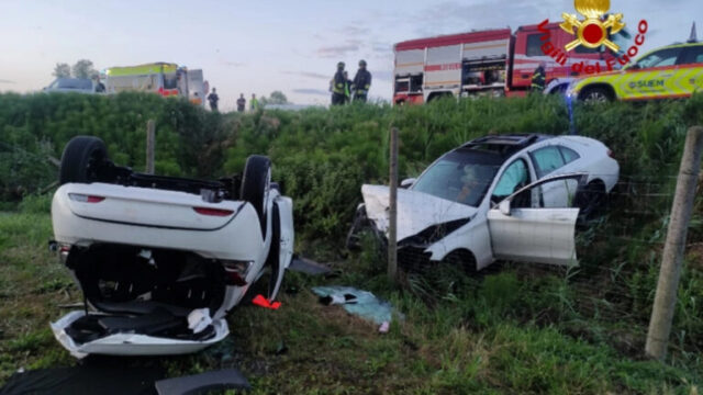 Schianto tra auto: morta donna di 56 anni nel Veneziano