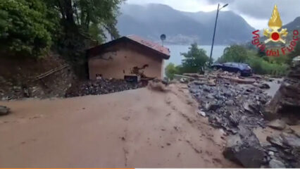 Blevio, nel Comasco, fiumi di fango si riversano in strada