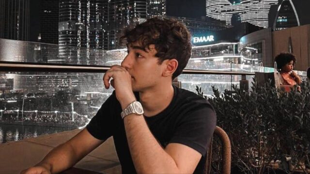 Gabriele Sartori è l’enfant prodige: imprenditore di successo che fonda una scuola sull’E-commerce