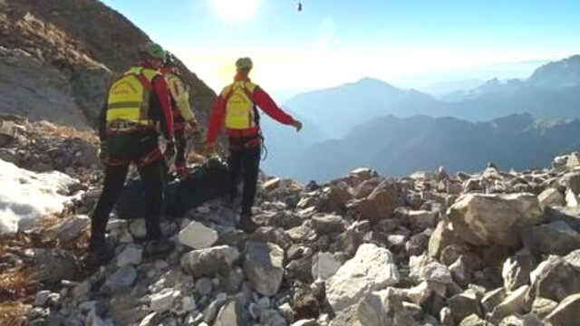 Tragedia in montagna: Giulia Pozzebon, 35 anni, muore precipitando nel vuoto