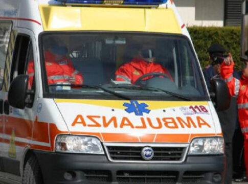 Foggia: centauro morto nello scontro fra auto e 2 moto