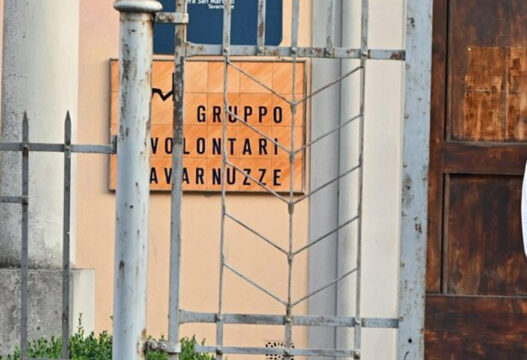 Impruneta, uomo ucciso a coltellate. L’assassino tenta il suicidio