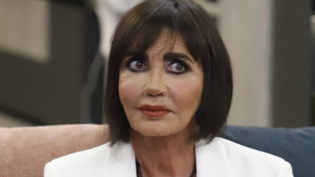 Grande Fratello, Fiordaliso mette alle strette Massimiliano Varrese Grande Fratello, Fiordaliso mette alle strette Massimiliano Varrese