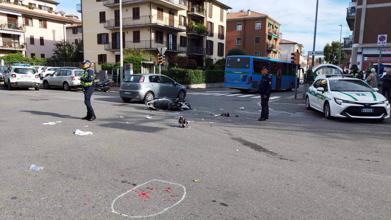 Pavia, incidente: Roberto Spanu morto in scontro fra scooter e auto