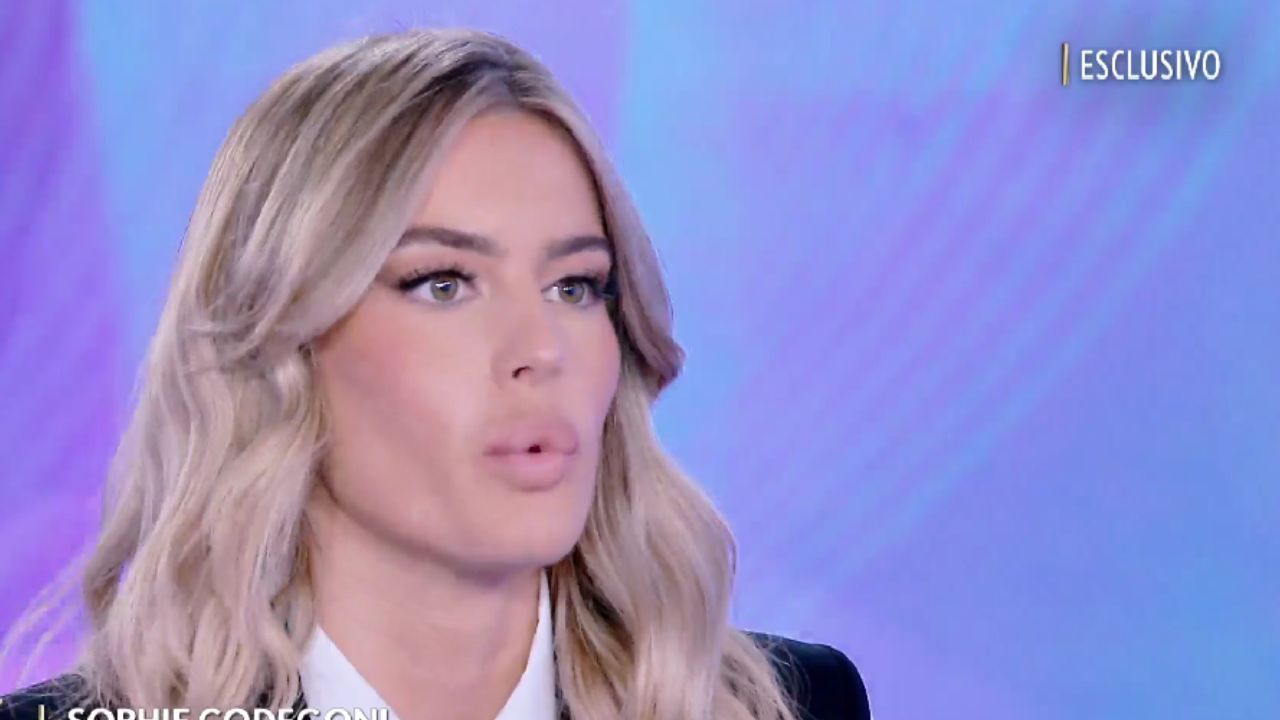 Sophie Codegoni a Verissimo su Basciano: “Mi ha tradita ad Ibiza”