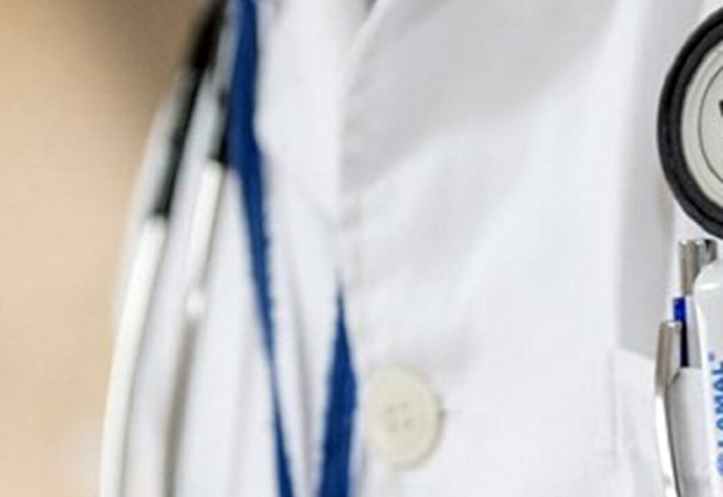 Busto Arsizio: medico ai domiciliari, molesta donna incinta durante visita