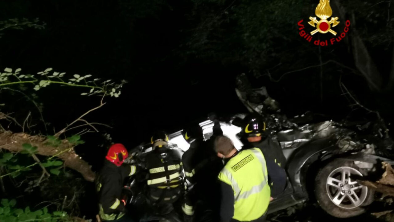 Caprarola: 19enne muore finendo con l’auto in un dirupo