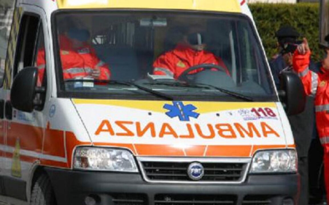 Pompiano, 62enne si dà fuoco e muore in ospedale nel Bresciano