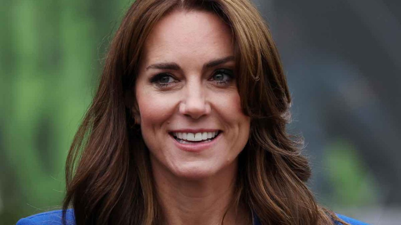 Kate Middleton in ospedale operata all’addome : “Resterà in ospedale tra i 10 ed 14 giorni”