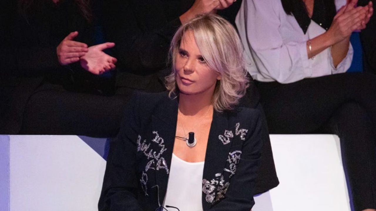 Maria De Filippi quanto costa il look di esordio a C’è Posta Per Te