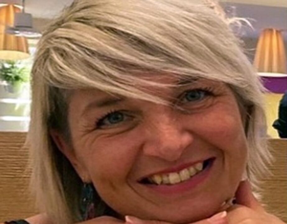 Roncade: Ombretta Castellani, 50 anni, travolta e uccisa da una catasta di legna