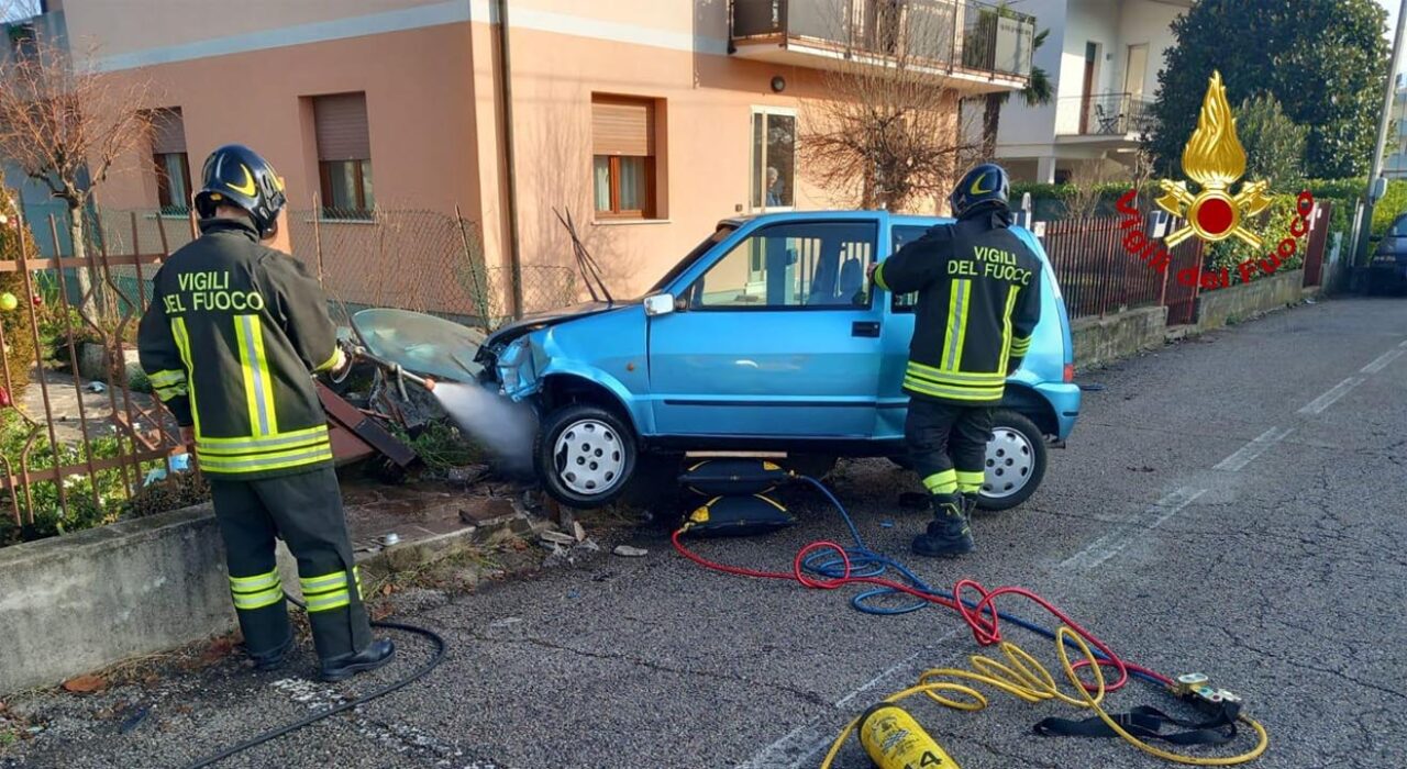 Montecchio Maggiore: donna muore, sfonda con l’auto una recinzione