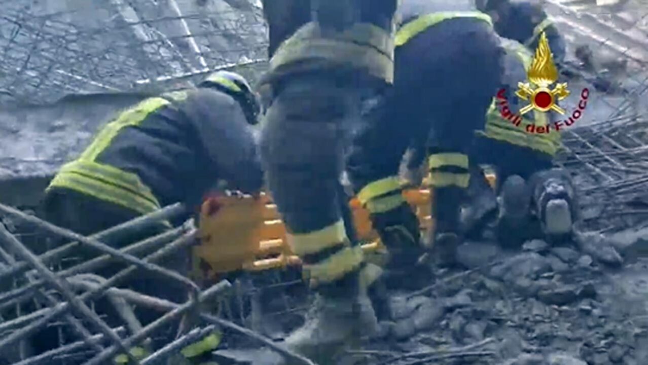 Firenze, crollo alla Esselunga: salgono a 4 le vittime, un disperso